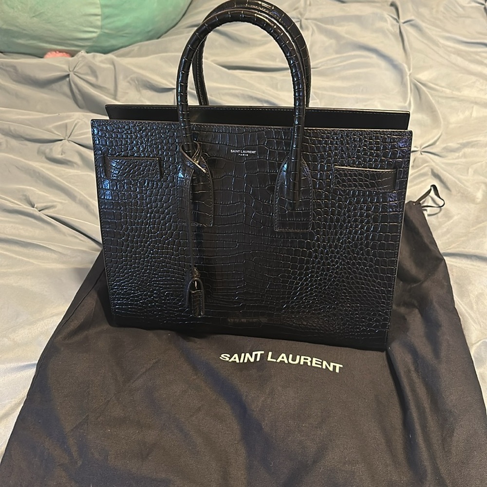 Bag - Picture 3 of 8